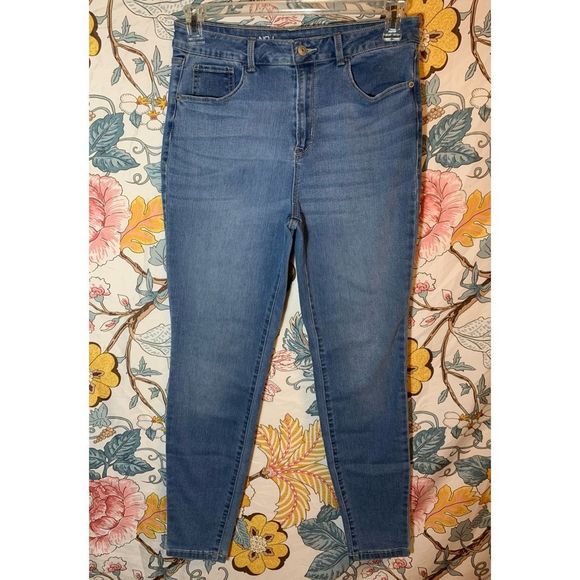 No Boundaries Denim - Jeans